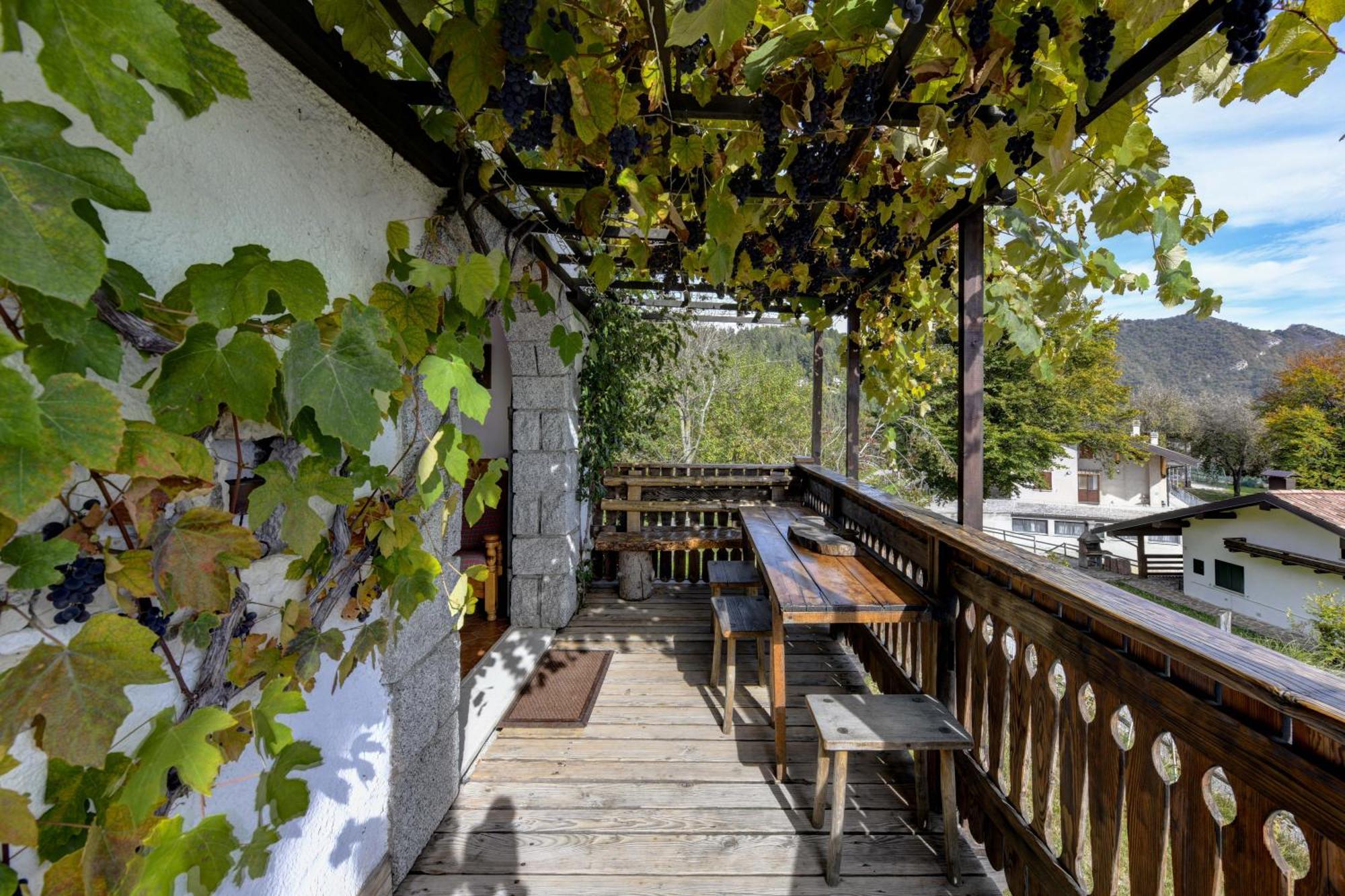 Chalet "Baita Cavacca" Crone Exterior photo